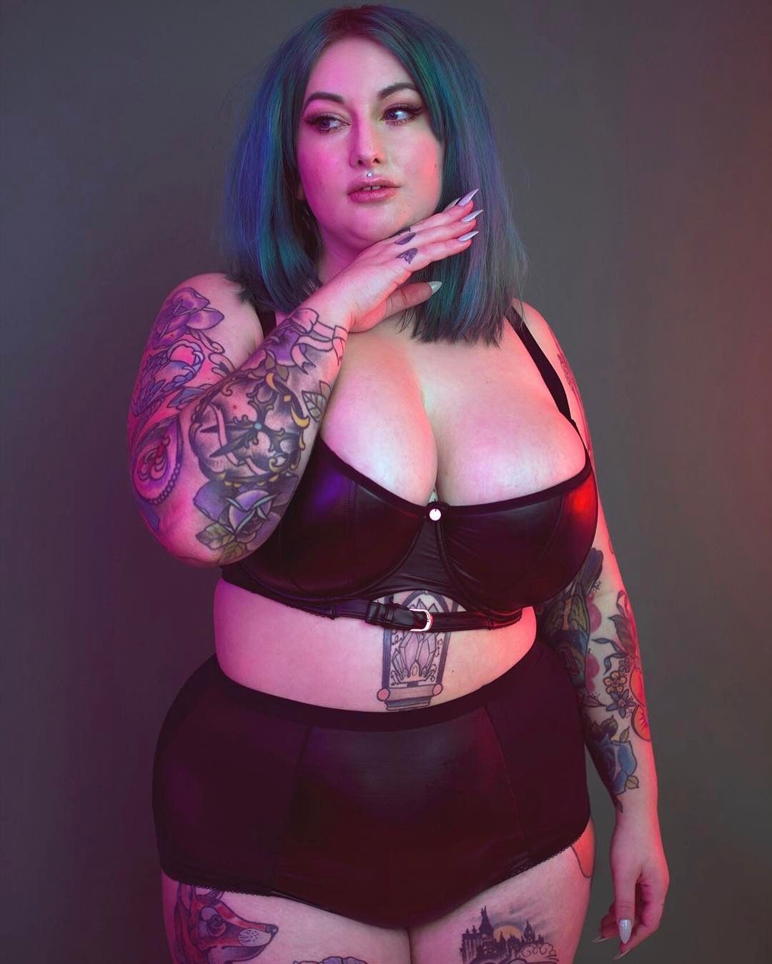 Galdalou nude